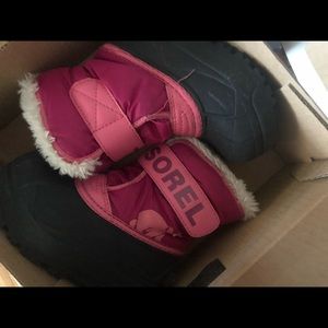 Sorel winter boots. Toddler 8